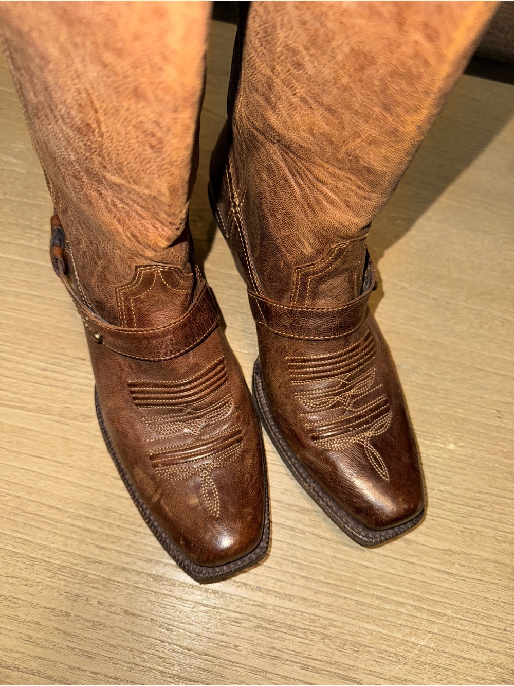 Ariat Women’s Chestnut Brown Leather Square Toe Tall Boots - Picture 3 of 9